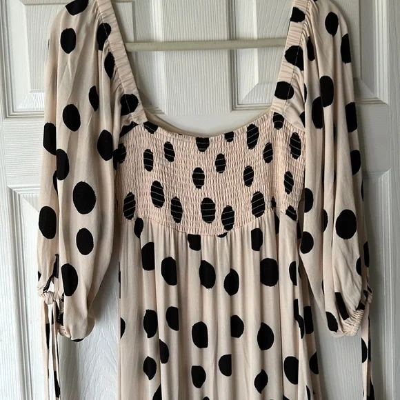 Kivari Polka Dot Midi Dress S